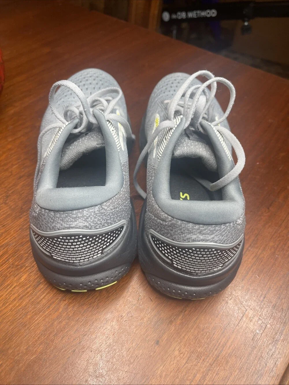 Brooks Men Ghost 16 Running Shoes Size 8 EU 41 Medium Gray Sneakers Comfortable